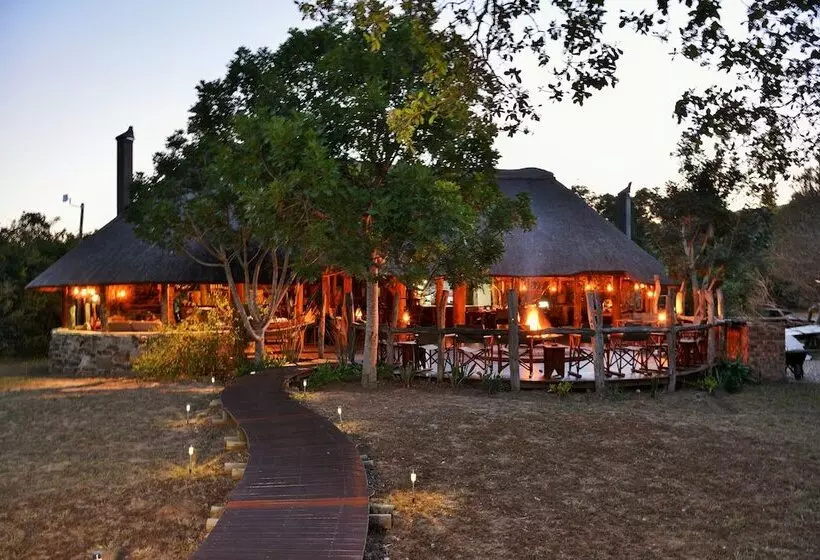 Hotel Sibuya Game Reserve And Lodge