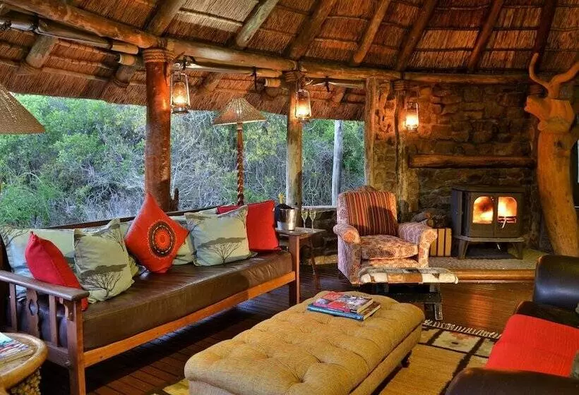 Hotel Sibuya Game Reserve And Lodge