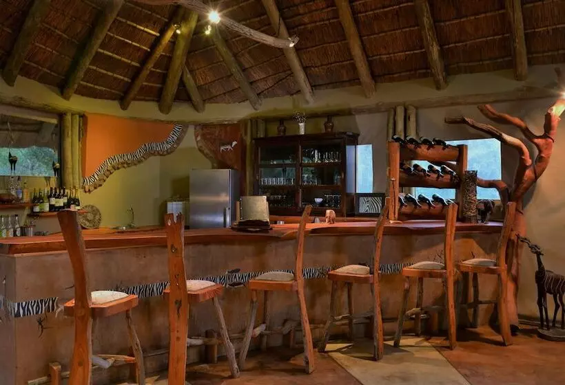 Hotel Sibuya Game Reserve And Lodge