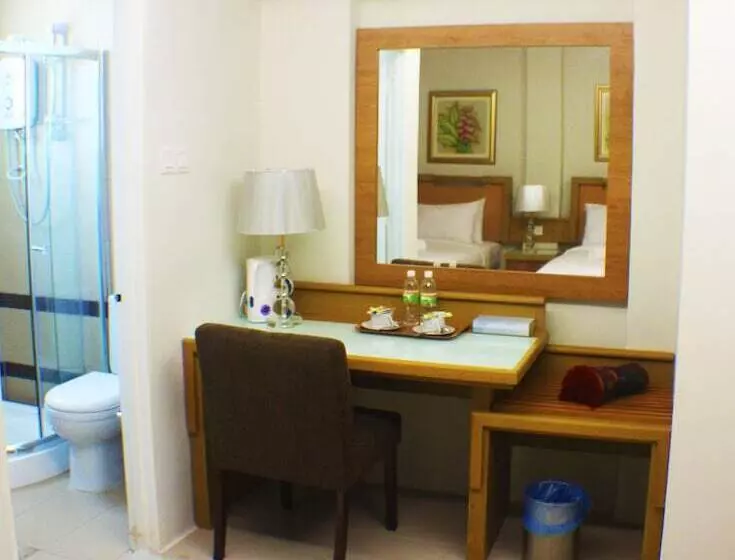 Khalifa Suites Hotel & Apartment