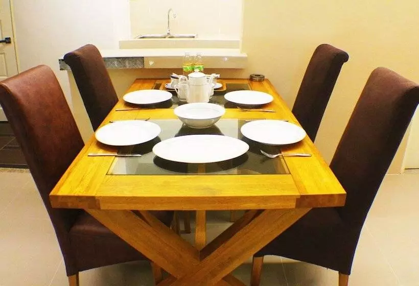 Khalifa Suites Hotel & Apartment