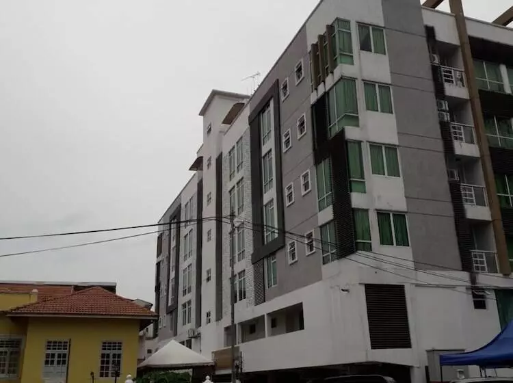 Khalifa Suites Hotel & Apartment