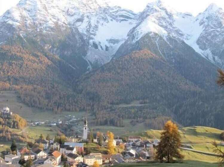 Hostel Chasa Allegra