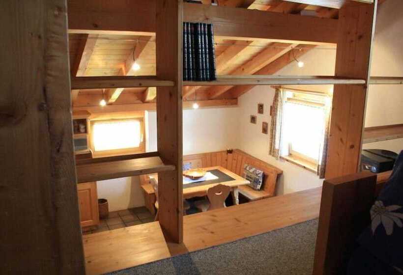 Hostel Chasa Allegra