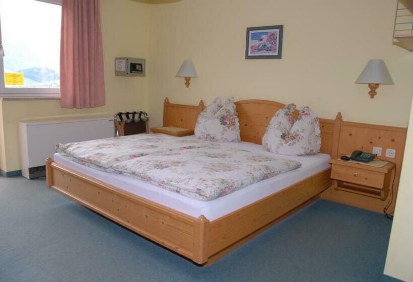 ユースホステル Laterndl Wirt