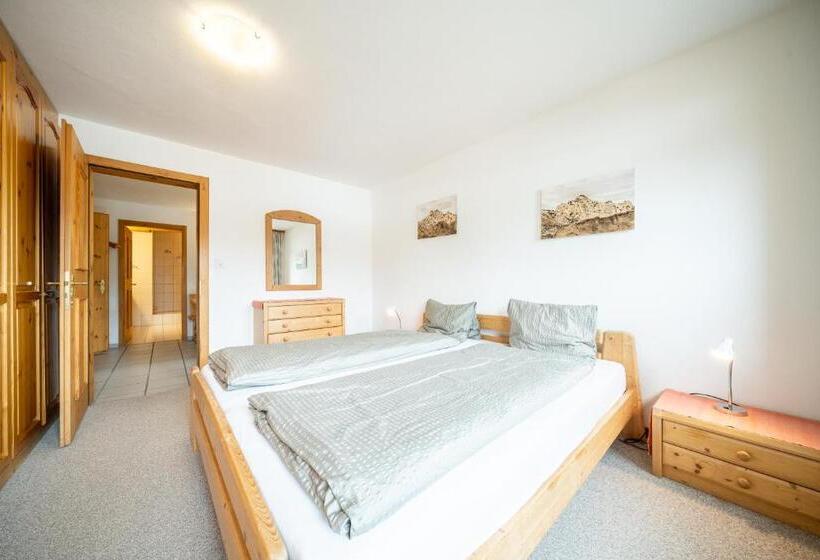 Hostel Chasa Allegra