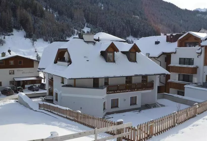 تختخواب و صبحانه Alta Montagna