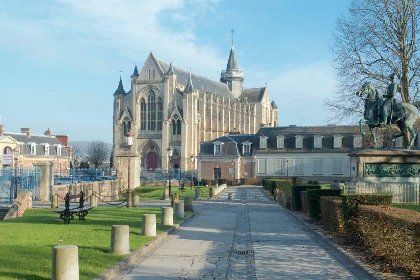 צימר Au Jardin Saint Laurent