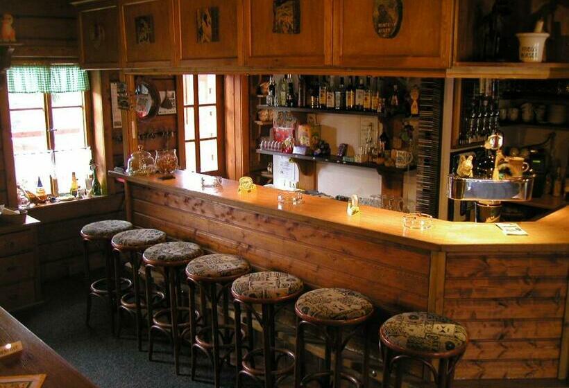 تختخواب و صبحانه Kiosek U Staré Lanovky