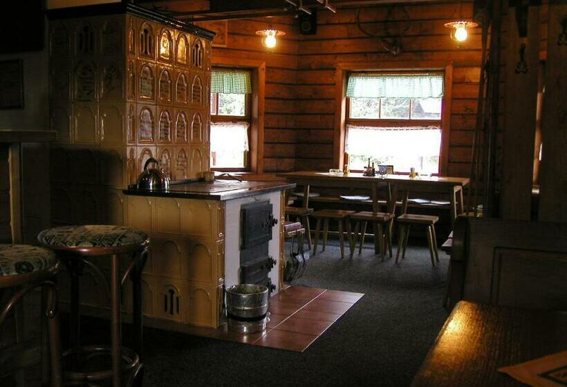 تختخواب و صبحانه Kiosek U Staré Lanovky