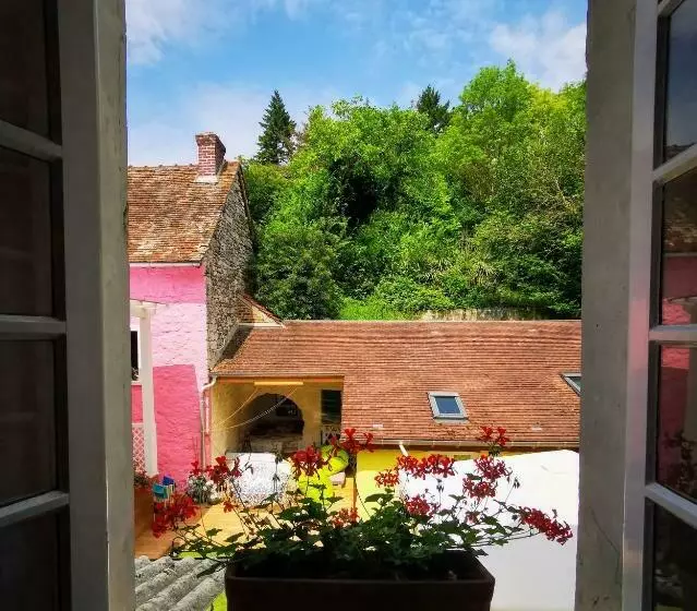 Aamiaismajoitus (B&B) Le Coin Des Artistes