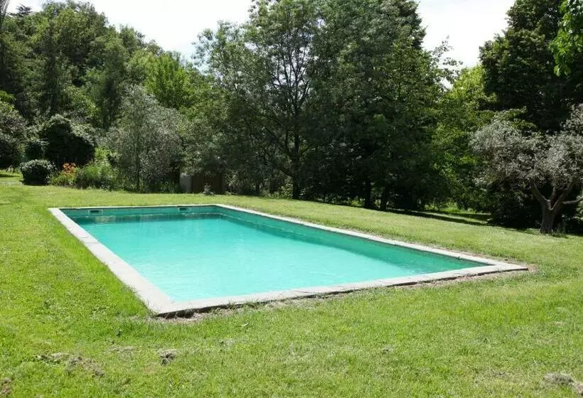 Aamiaismajoitus (B&B) Villa Organi