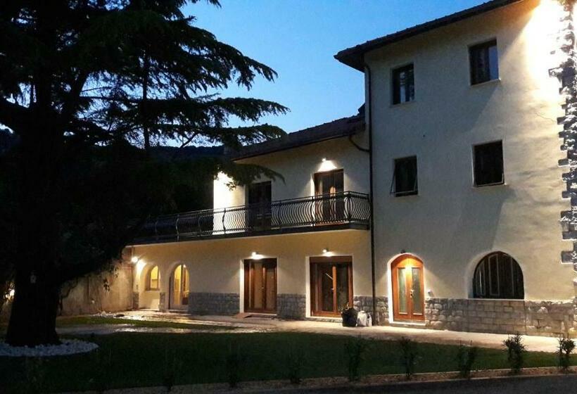 ベッドアンドブレックファースト Villa Torbole