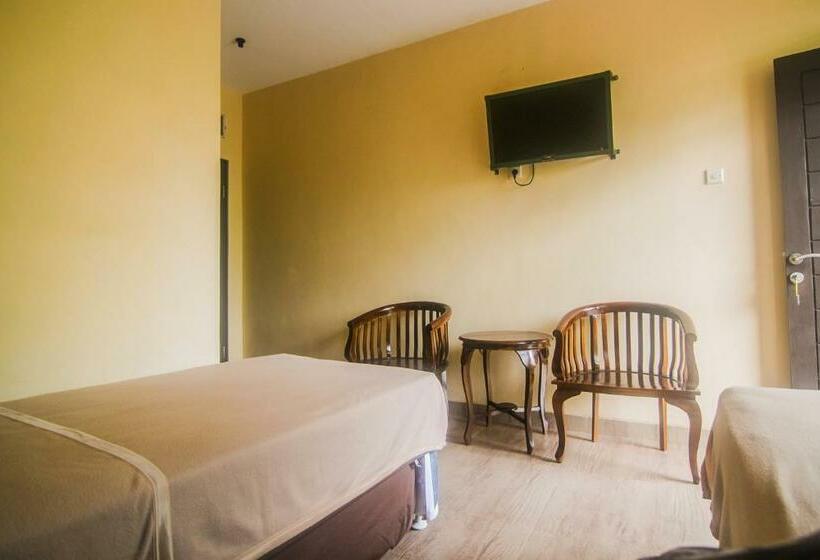 בית מלון כפרי Cemerlang