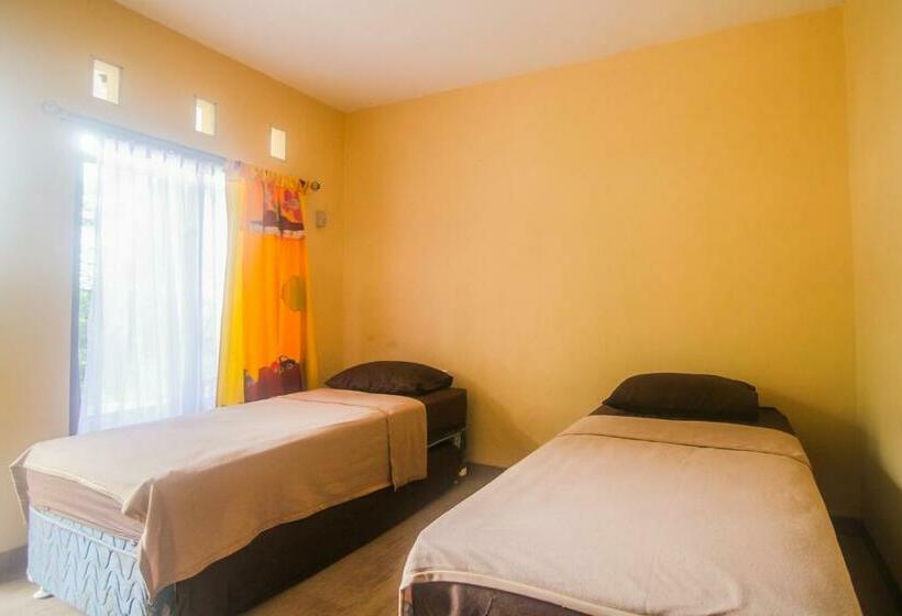 בית מלון כפרי Cemerlang