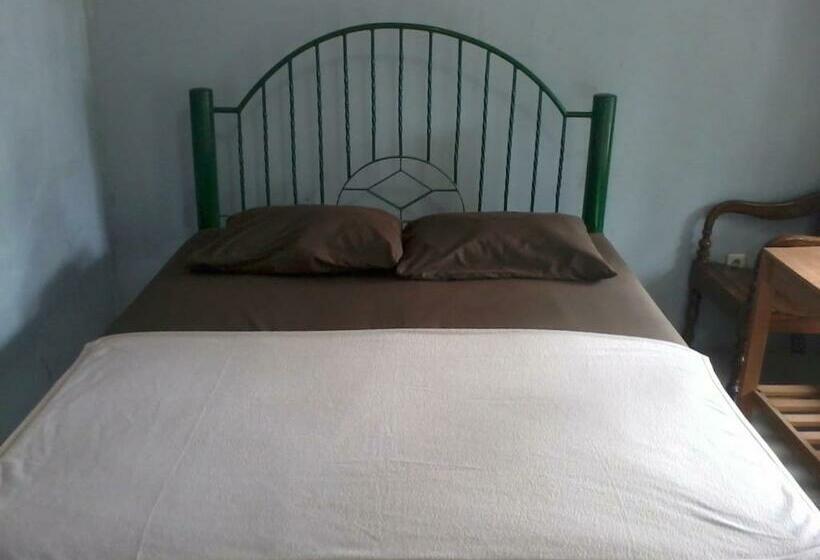 בית מלון כפרי Cemerlang