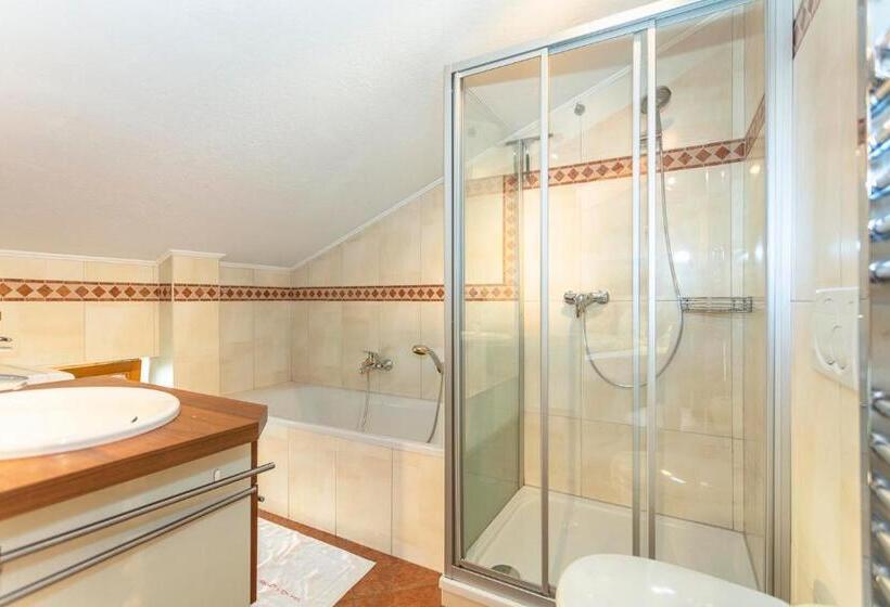 בית מלון כפרי Familienbauernhof   Leogang Apartments Weissbacher