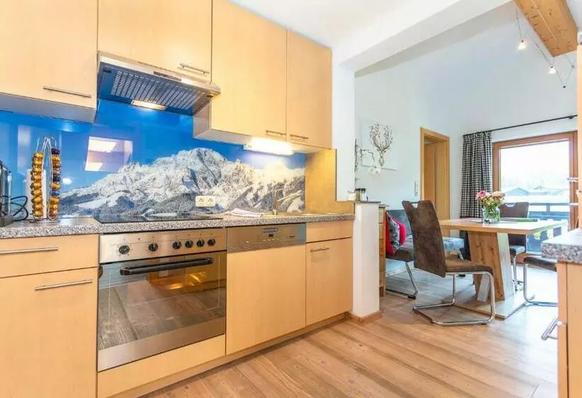 هتل Familienbauernhof   Leogang Apartments Weissbacher