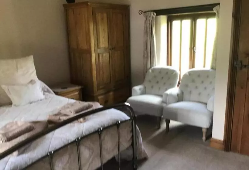 Owletts Barn B&b