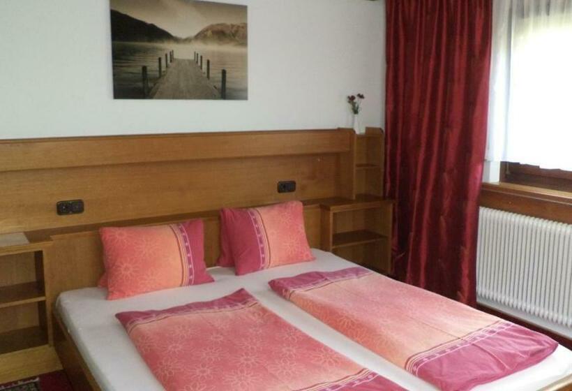 بنسيون Gästehaus Tramnitz