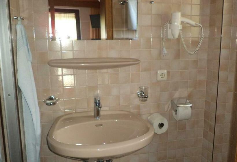 بنسيون Gästehaus Tramnitz