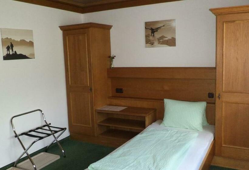 بنسيون Gästehaus Tramnitz