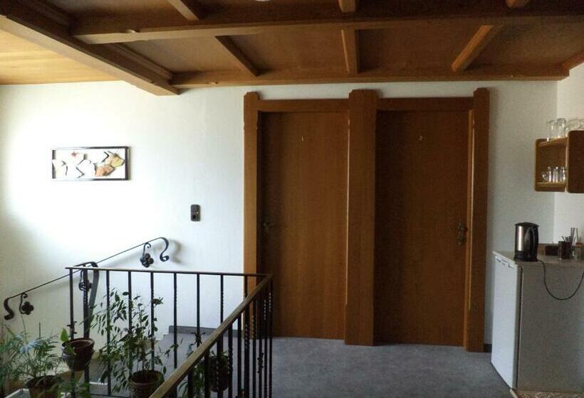 بنسيون Gästehaus Tramnitz