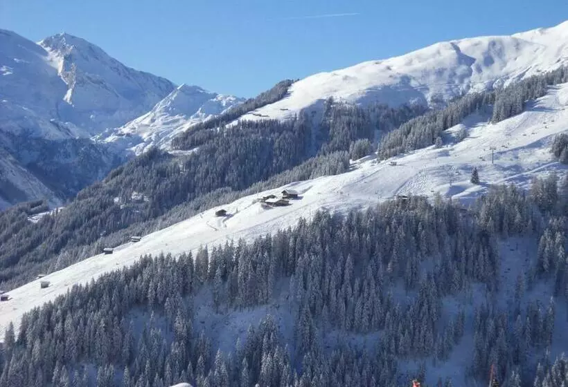 پانسیون Gästehaus Tramnitz