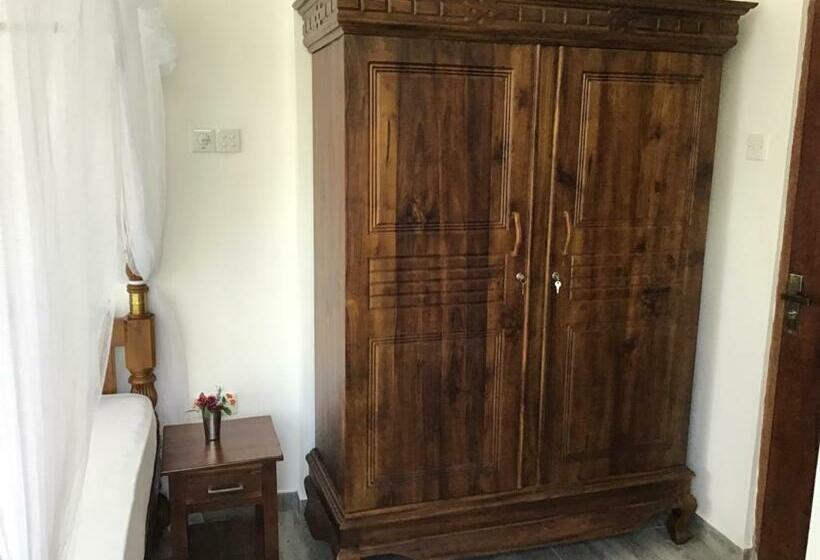 膳宿费 Lucky Palace