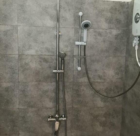 膳宿费 Lucky Palace