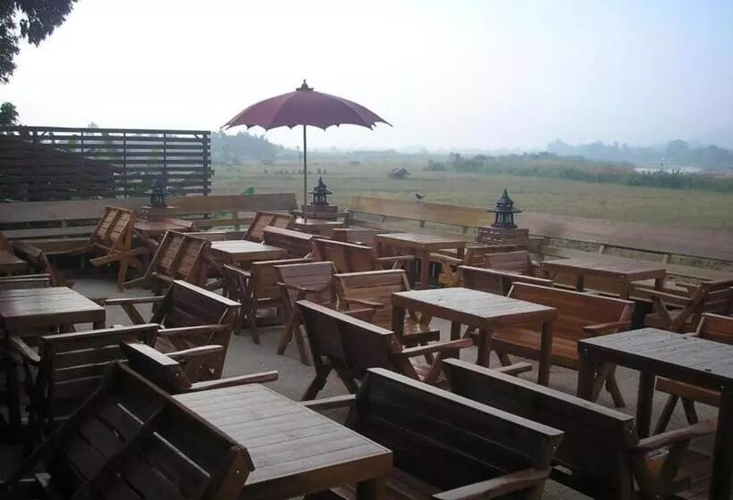 Tamarind Grand Resort Mae Sariang