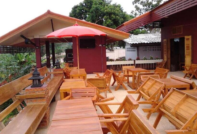 Tamarind Grand Resort Mae Sariang