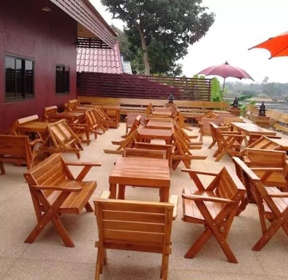 Tamarind Grand Resort Mae Sariang