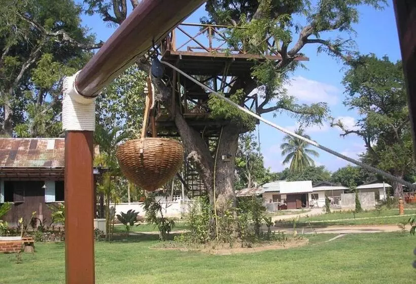 Tamarind Grand Resort Mae Sariang