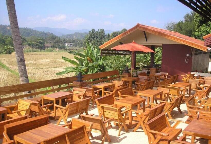 Tamarind Grand Resort Mae Sariang