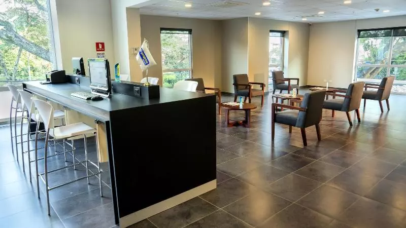 Hotel City Express Plus By Marriott Cali Colombia