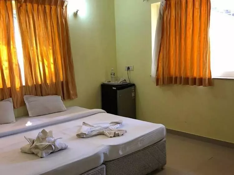 هتل El Paso Goa
