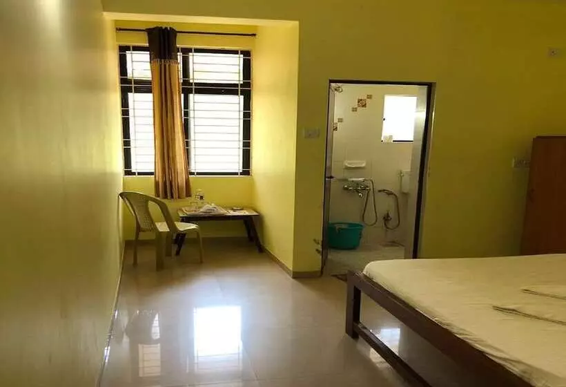 هتل El Paso Goa