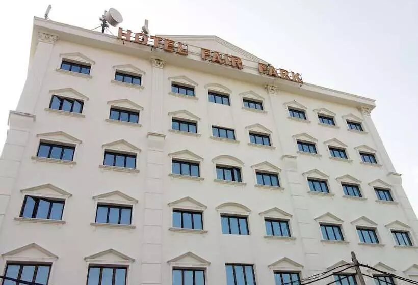 בית מלון כפרי Fair Park