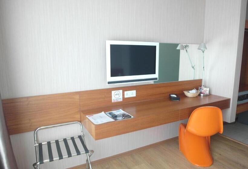 בית מלון כפרי French Ipoh