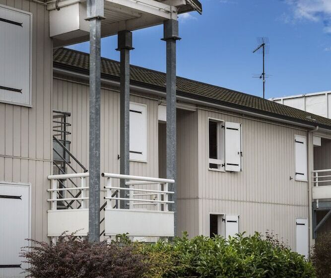 ホテル Initial By Balladins Lyon / Chanas