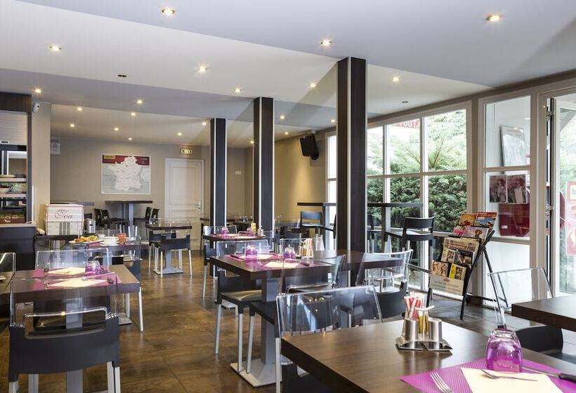 ホテル Initial By Balladins Lyon / Chanas