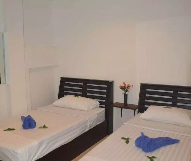 هتل Living Room Guesthouse