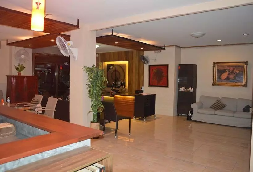 هتل Living Room Guesthouse