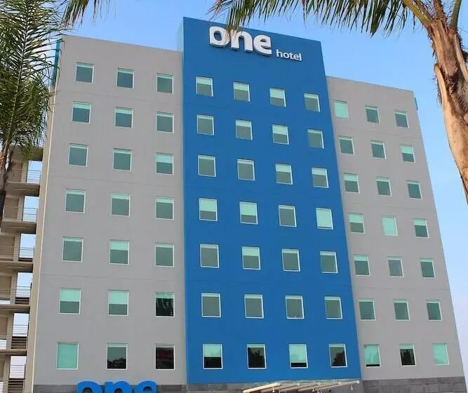 酒店 One Guadalajara Tapatio