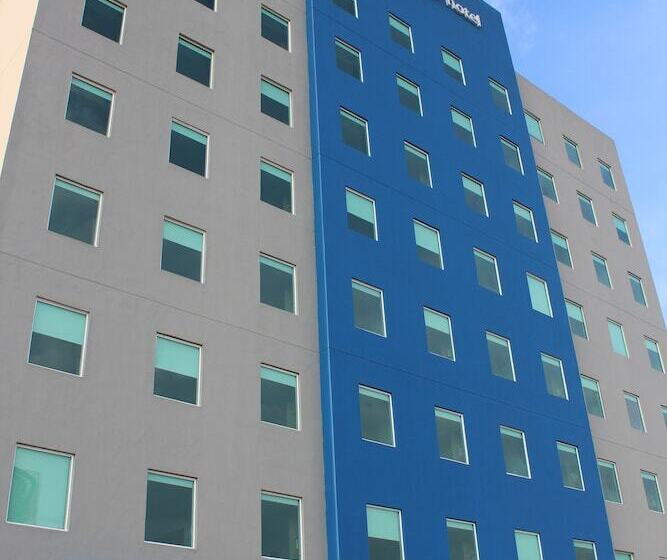 فندق One Guadalajara Tapatio