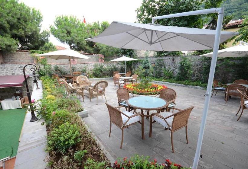 هتل Tahir Aga Konagi