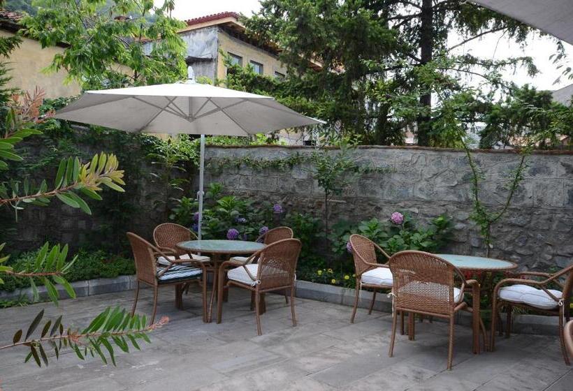 هتل Tahir Aga Konagi