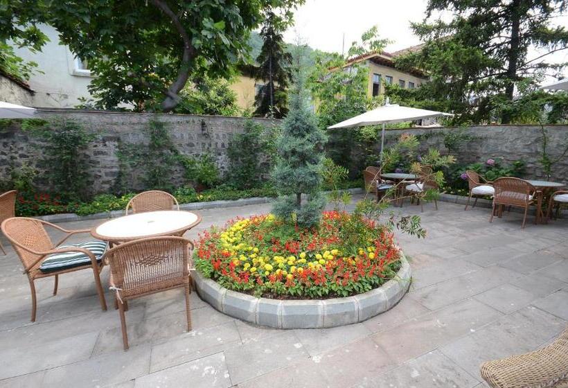 هتل Tahir Aga Konagi