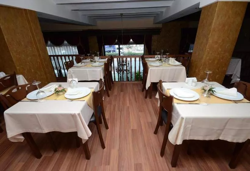 هتل Tahir Aga Konagi